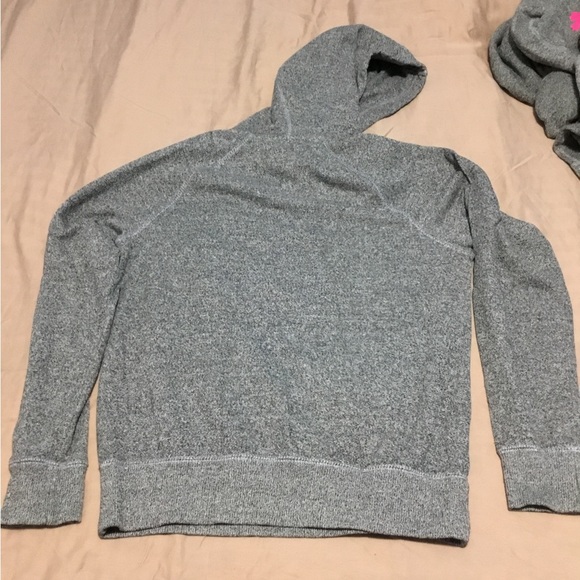 Roots hoodie small - Picture 2 of 2